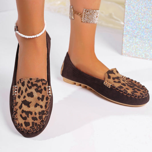 Leopardmönstrade slip-on loafers för damer