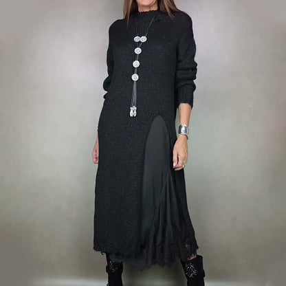 Lång stickad kofta för damer i kombination med spetslinne: Snyggt tvådelat set