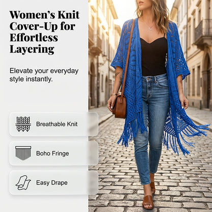 👗🌿 50 % RABATT! Stickad damkofta med knäppning fram – i luftigt, genombrutet stickat tyg med fransar i nederkanten. Figursydd modell med vackert fall. Passar perfekt till badkläder eller jeans.🌊✨