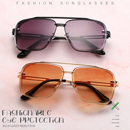 🕶️ 50% RABATT NU! ✨ Retro Dubbel Bridge Metallram Solglasögon – UV400 Skydd, Klassisk Design & Perfekt För En Tidlös Stil I Sommar ☀️