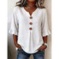 👚 BEGRÄNSAD TID 50% RABATT! ✨ Damblus med V-ringning & Volangarm med Träknappar – Bohemisk, Flödande & Romantisk 🍃