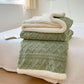 🧶 50 % RABATT NU! 🔥 Förtjockad imitation kashmir kastfilt – mjuk, lätt & varm – perfekt för soffan och sängen – 5 storlekar & 9 färger 🛋️