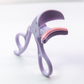 👁️ 50 % RABATT! ✨ Vidvinkel-ögonfransböjare med kam – Omedelbart franslyft, inbyggd separationskam & mjuk skyddsdyna – Ergonomiskt handtag för separerade, perfekt böjda fransar på sekunder 💫